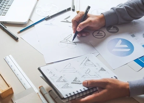  Logo - Design